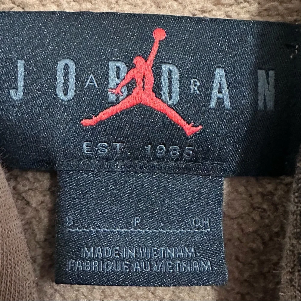 Jordan essentials plaid